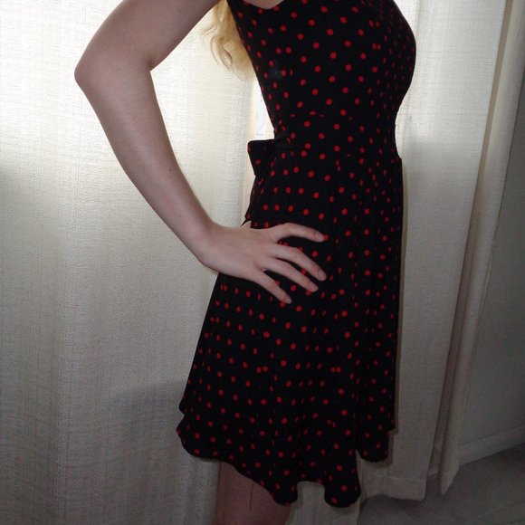 Retro black and red dress - Picture 11 of 11